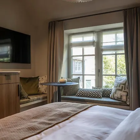 Le Diez Boutique 4* Ден Бош